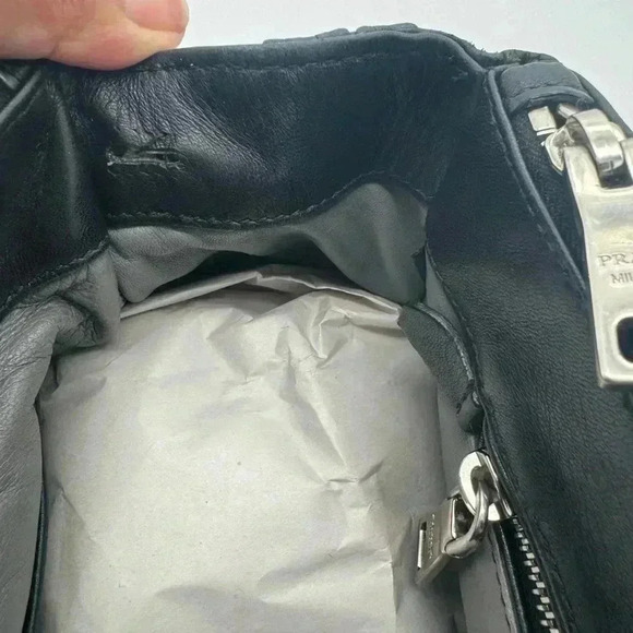 PRADA Nappa Gaufre B2599L Nero + 🆓 ENTRUPY COA - Picture 3 of 16